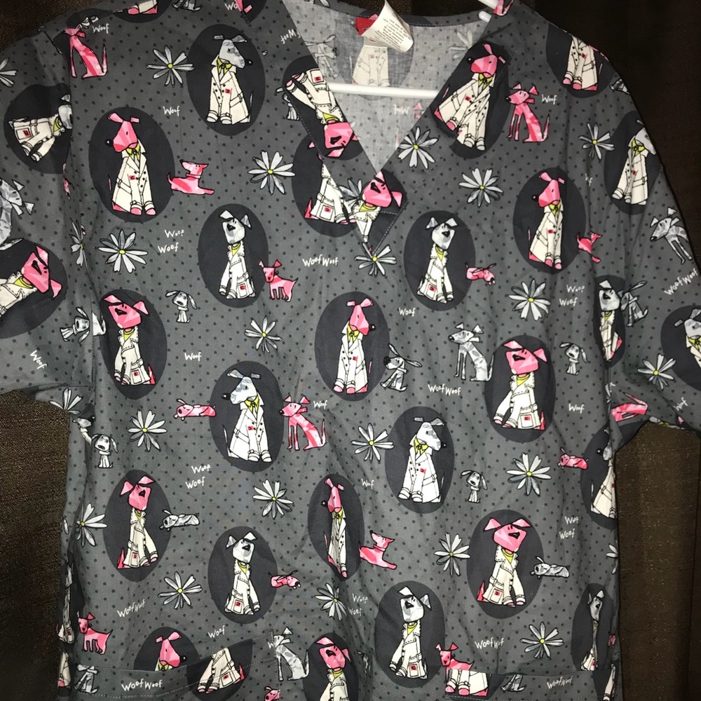 Dickies dog print scrub top🐶